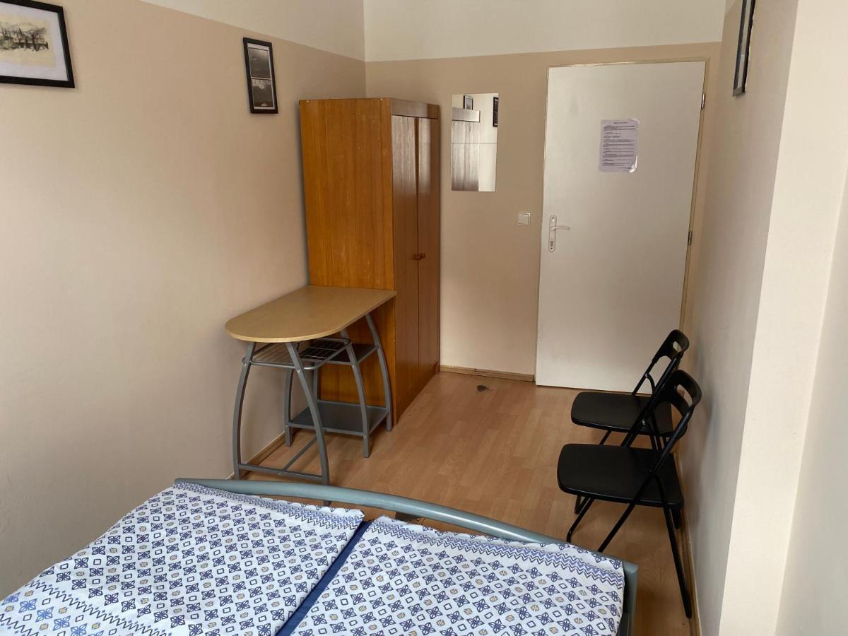 Double Room,1397334497:JPEG